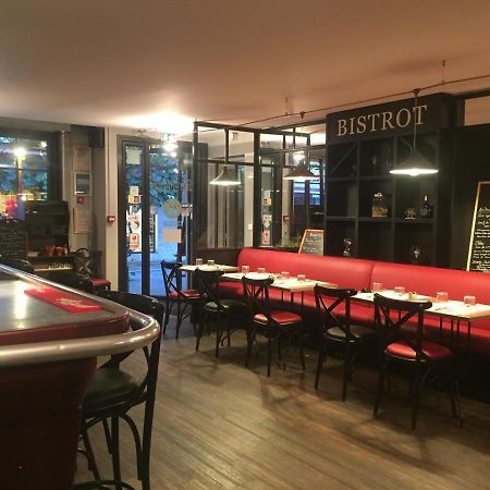 Hotel Restaurant Cousseau Parentis-en-Born Zewnętrze zdjęcie