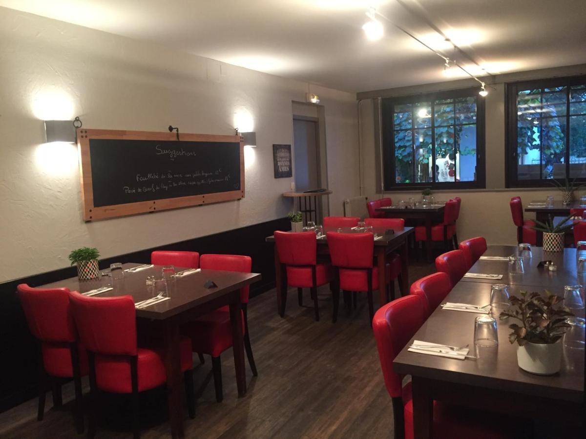 Hotel Restaurant Cousseau Parentis-en-Born Zewnętrze zdjęcie