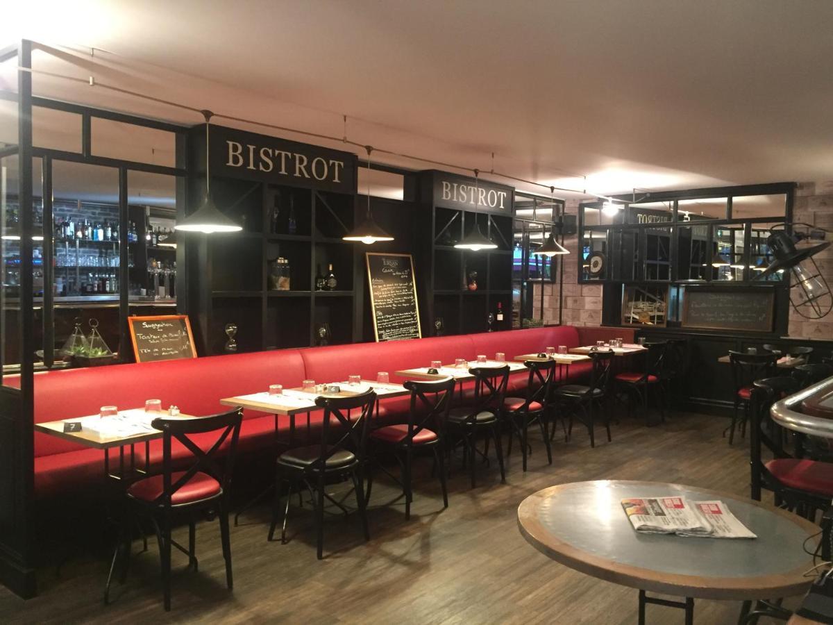 Hotel Restaurant Cousseau Parentis-en-Born Zewnętrze zdjęcie