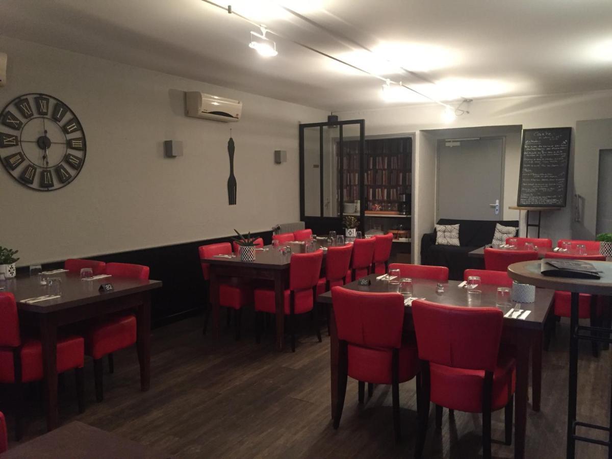 Hotel Restaurant Cousseau Parentis-en-Born Zewnętrze zdjęcie